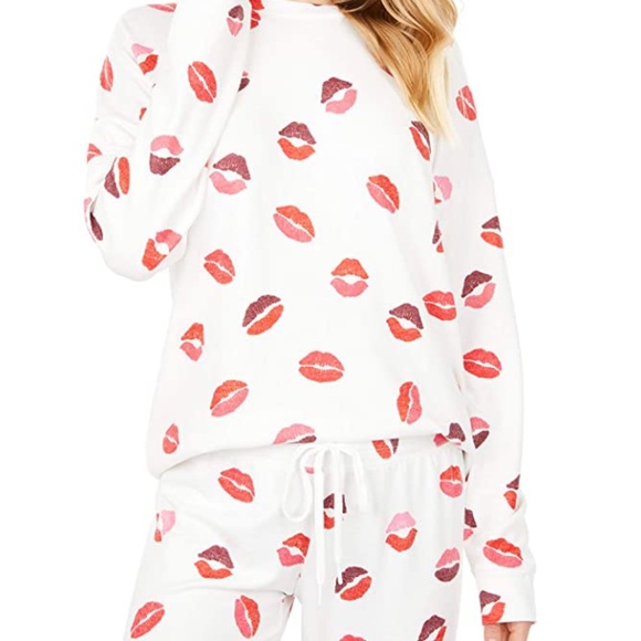 PJ Salvage Sealed with A Kiss Sleepwear Set NWT - Picture 3 of 7